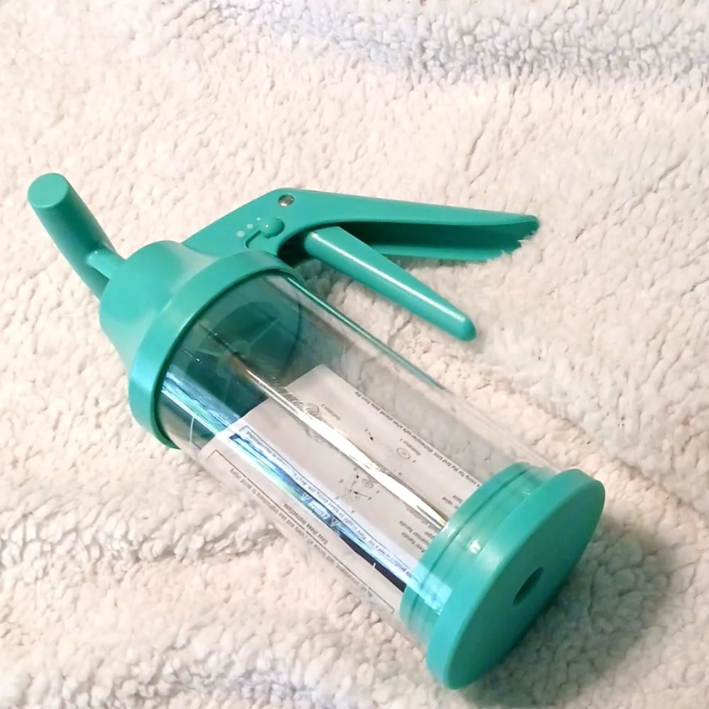 Pampered chef batter mixer - Picture 1 of 4